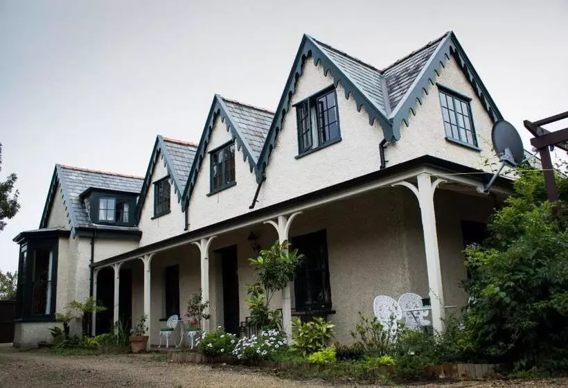 Holland House Bed & Breakfast