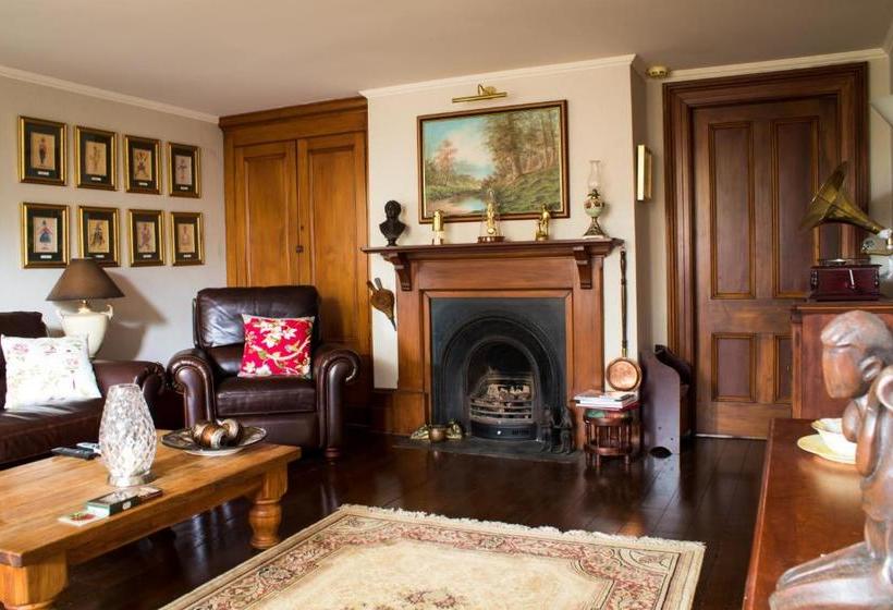 Holland House Bed & Breakfast