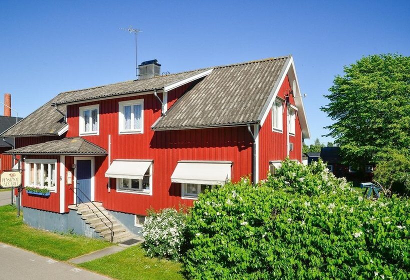 Alvaret Hotel & Hostel