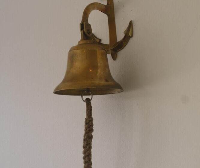 Alvaret Hotel & Hostel