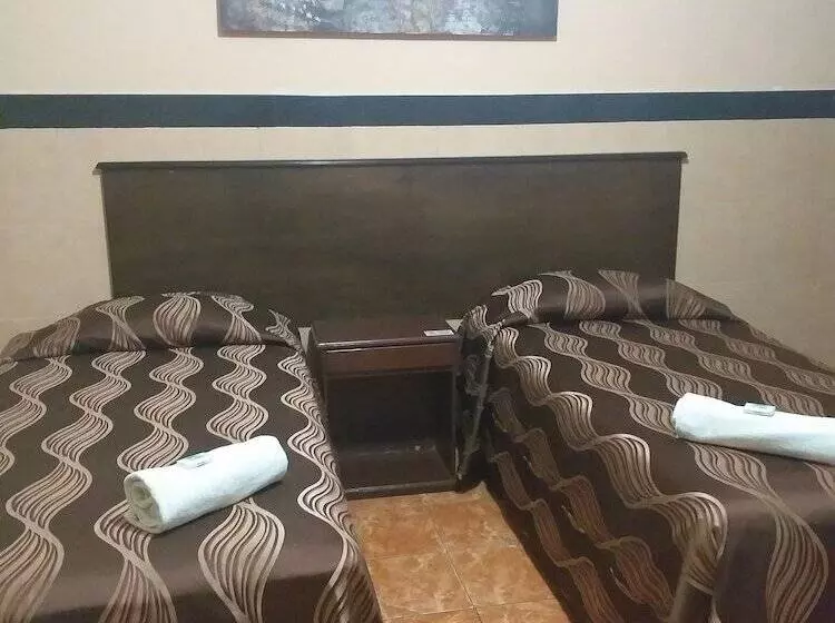 هتل Hacienda Canada Rica 1