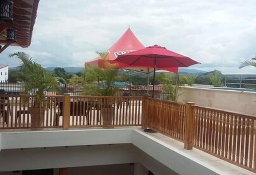 ホテル Presidente Las Tablas