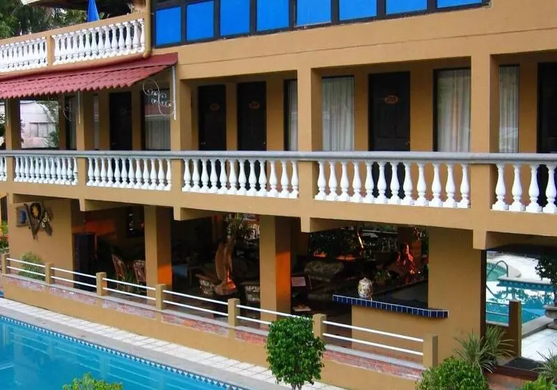 ホテル Restaurante Carara