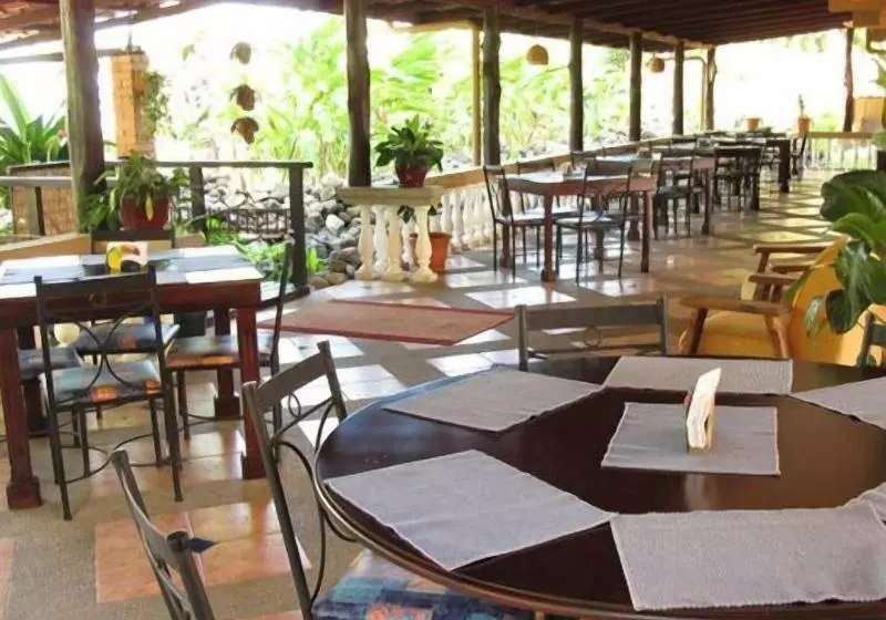 ホテル Restaurante Carara