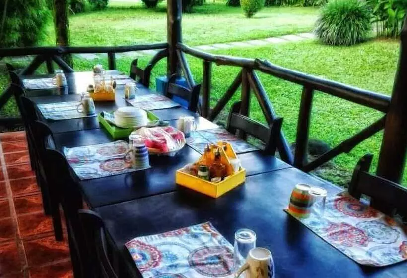 هتل Tangara Arenal