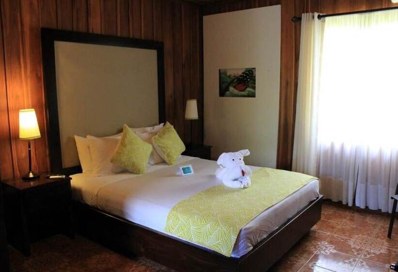 هتل Tangara Arenal