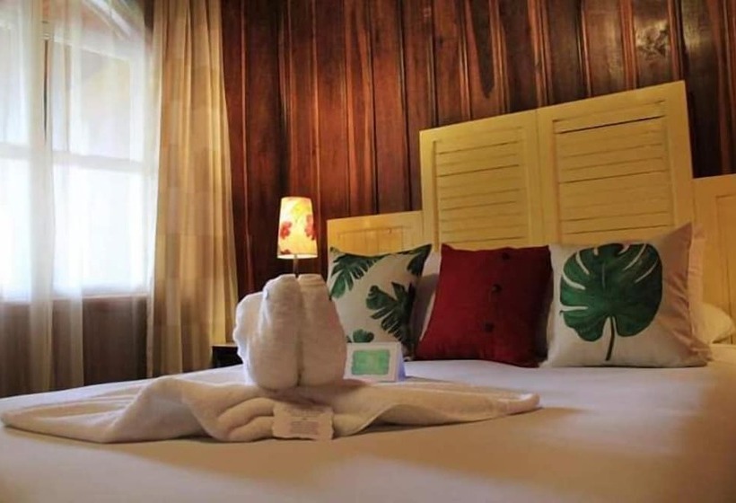 هتل Tangara Arenal