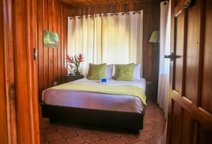 هتل Tangara Arenal