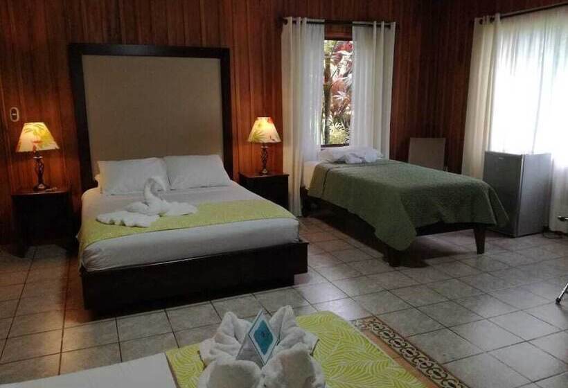 هتل Tangara Arenal