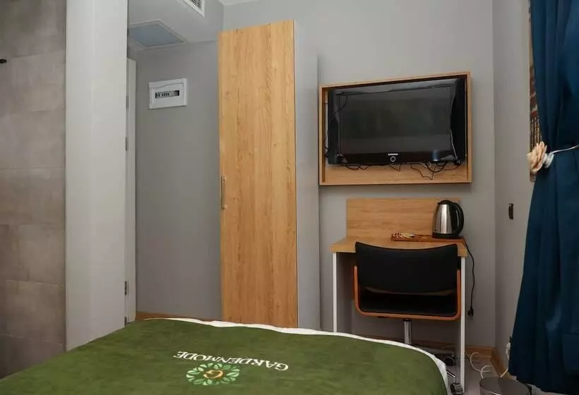 Aamiaismajoitus (B&B) Garden Mode Airport