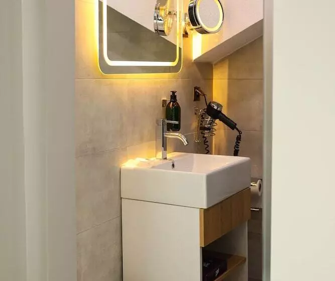 Aamiaismajoitus (B&B) Garden Mode Airport