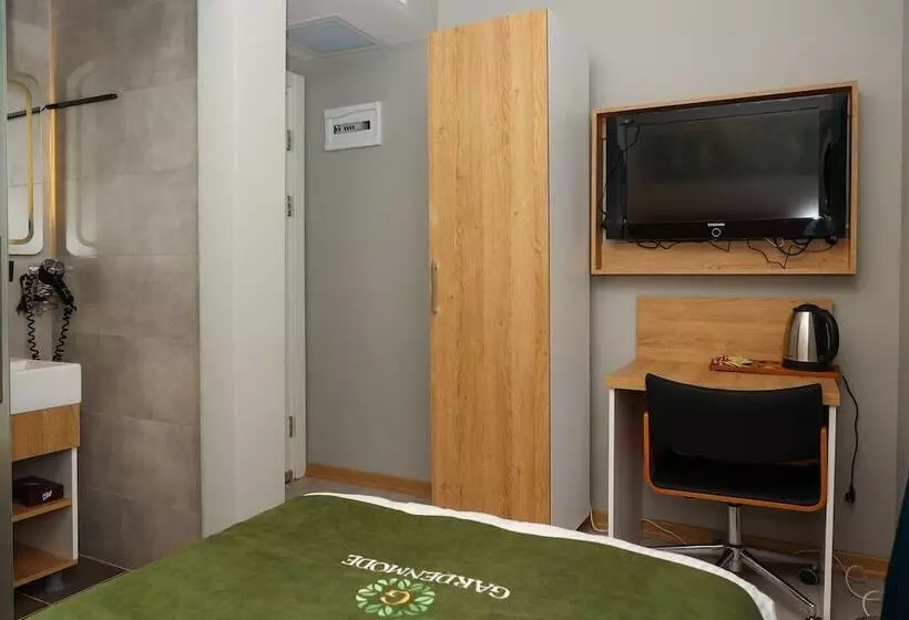 Aamiaismajoitus (B&B) Garden Mode Airport