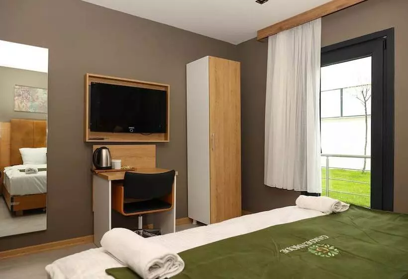 Aamiaismajoitus (B&B) Garden Mode Airport