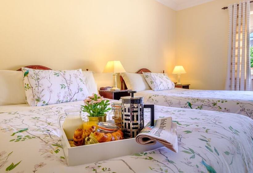 Fallons Bed And Breakfast