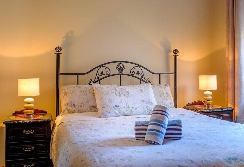 Fallons Bed And Breakfast