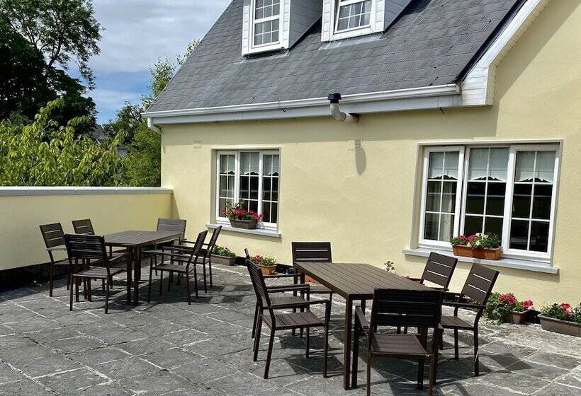 Fallons Bed And Breakfast