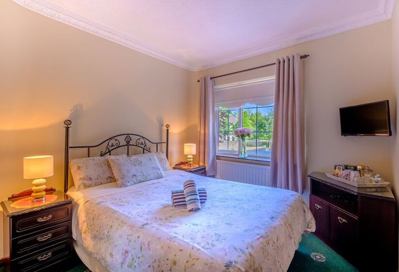 Fallons Bed And Breakfast