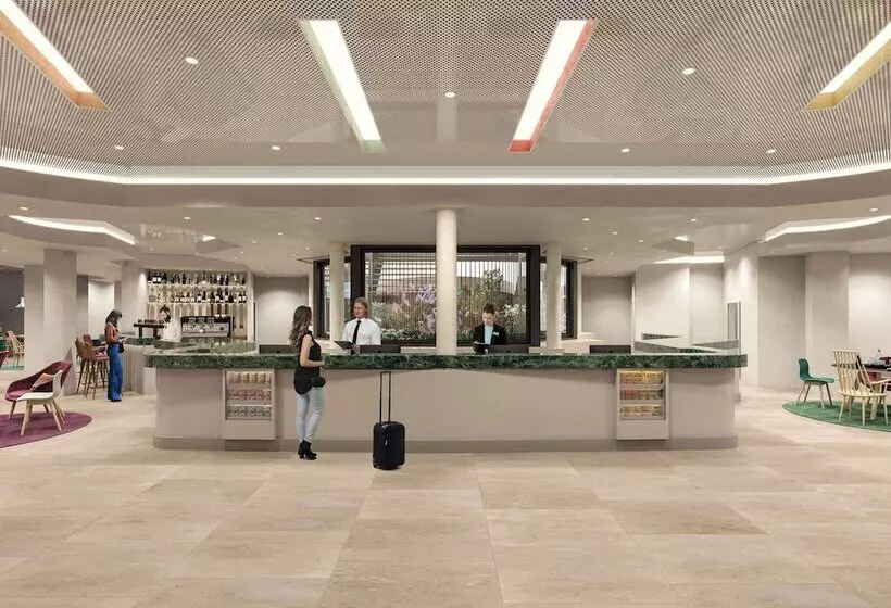 هتل Hampton By Hilton Vienna City West