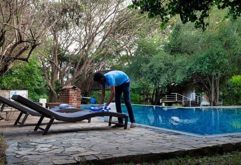 Hotel Lario Resort Sigiriya