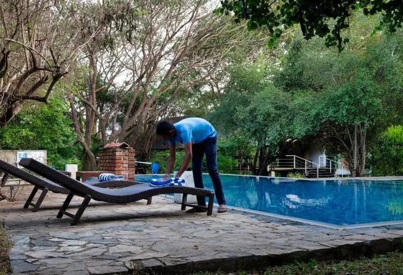 هتل Lario Resort Sigiriya