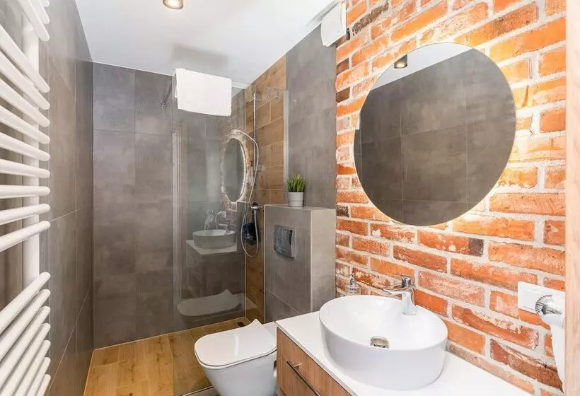هتل Saint Florian S Suites   Old Town Luxury