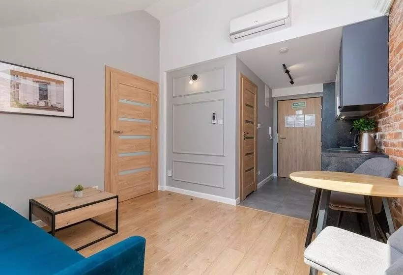 هتل Saint Florian S Suites   Old Town Luxury