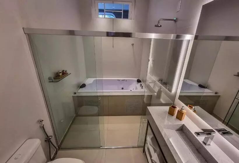 Mosteiro Hotel De Charme Próximo Ao Vale Dos Vinhedos