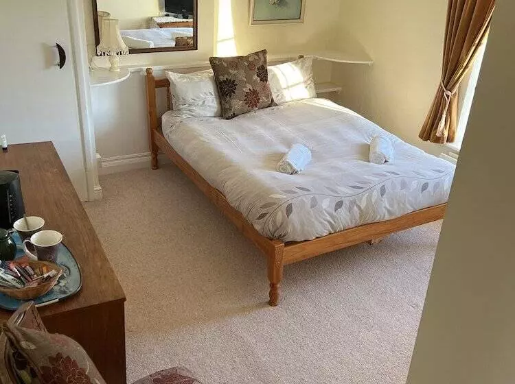 Majatalo Lucy Cross Guest House