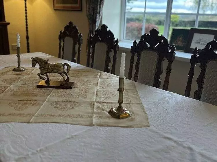 Majatalo Lucy Cross Guest House