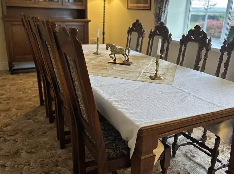 Majatalo Lucy Cross Guest House