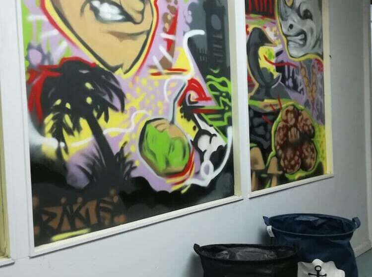 הוסטל Get Inn Backpackers