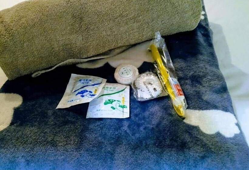 הוסטל Get Inn Backpackers