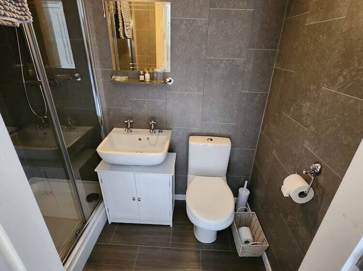 Bed and Breakfast Mulgrave Country Cottage