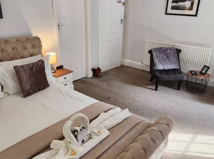 Bed and Breakfast Mulgrave Country Cottage