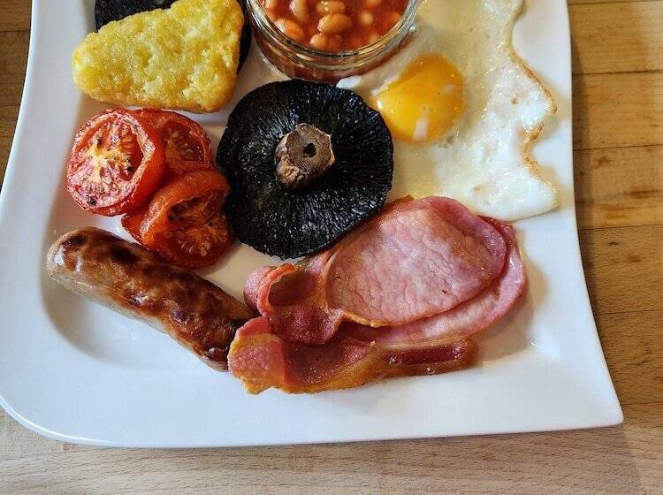 Bed and Breakfast Mulgrave Country Cottage