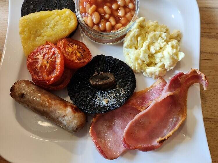 Bed and Breakfast Mulgrave Country Cottage