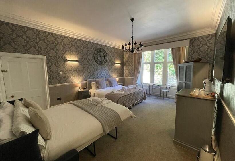 Bed and Breakfast Mulgrave Country Cottage