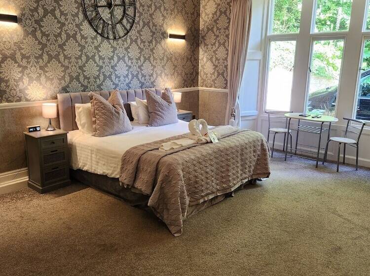 Bed and Breakfast Mulgrave Country Cottage