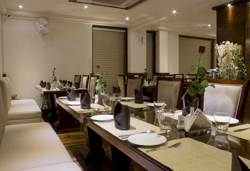 Отель Ajmer Inn