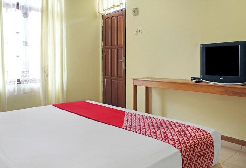 Отель Aman By Oyo Rooms