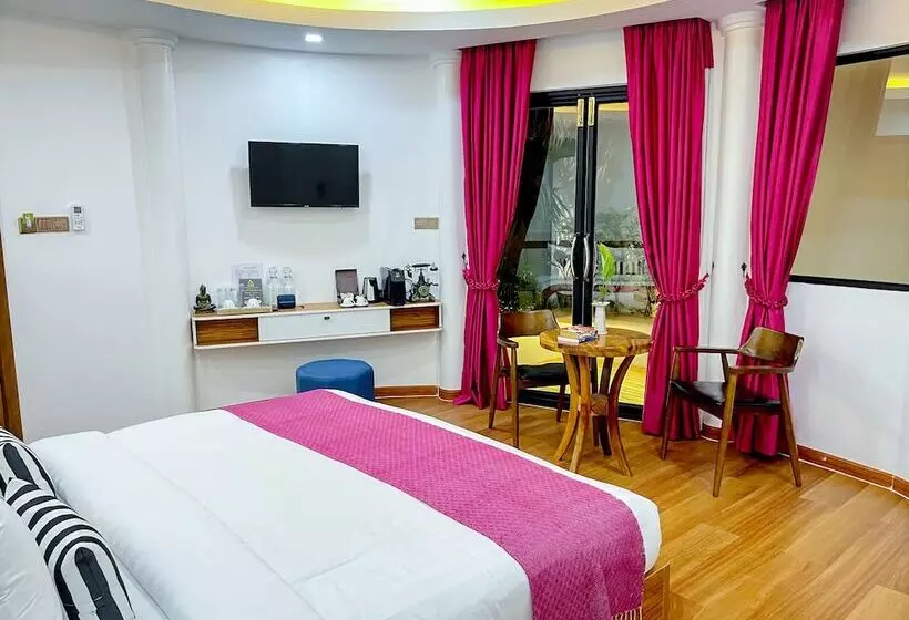 هتل Cambana La Riviere Boutique