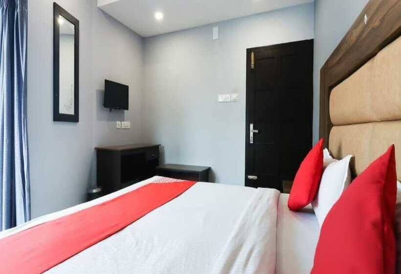 Hotel Queen Residency