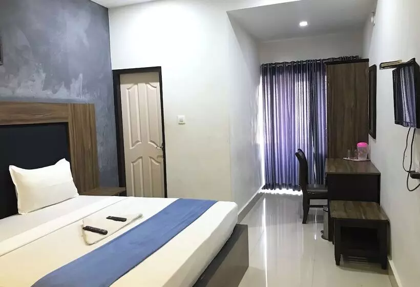 هتل Queen Residency