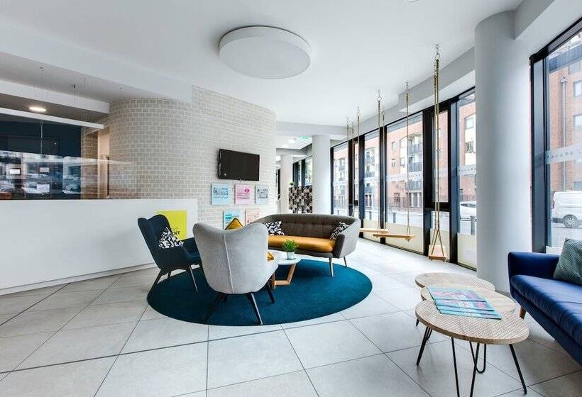 هتل Yugo Kavanagh Court