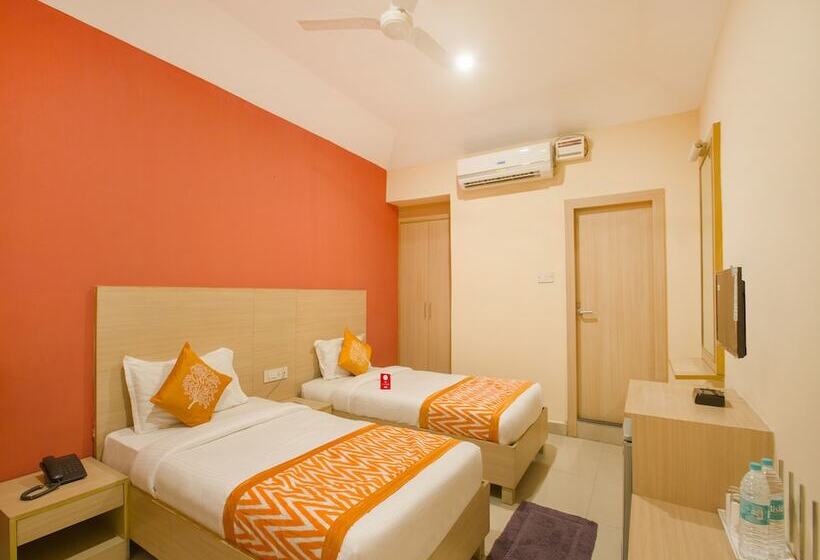 Hotel First Transit By Oyo