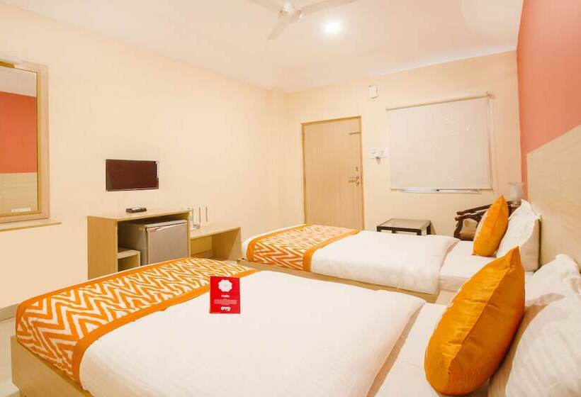 Hotel First Transit By Oyo