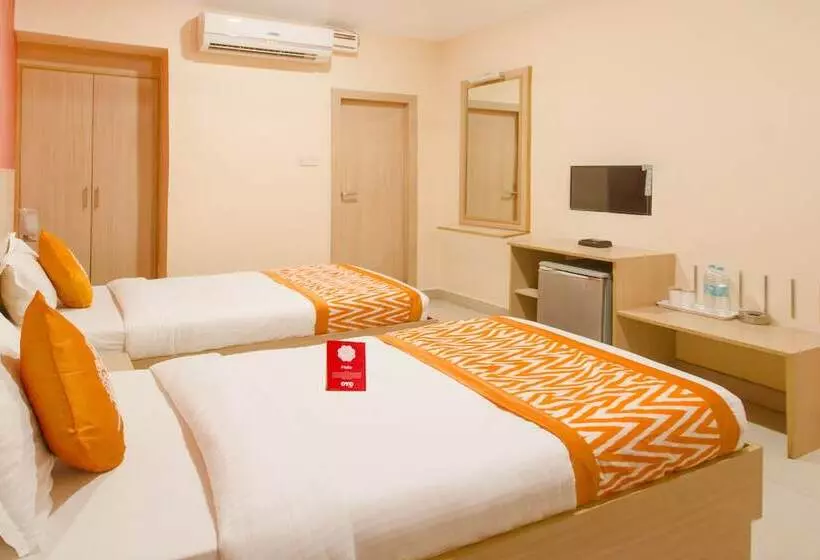 ホテル First Transit By Oyo