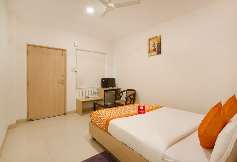 Hotel First Transit By Oyo