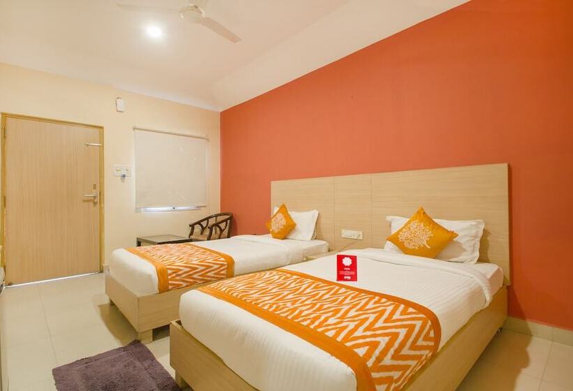 Hotel First Transit By Oyo