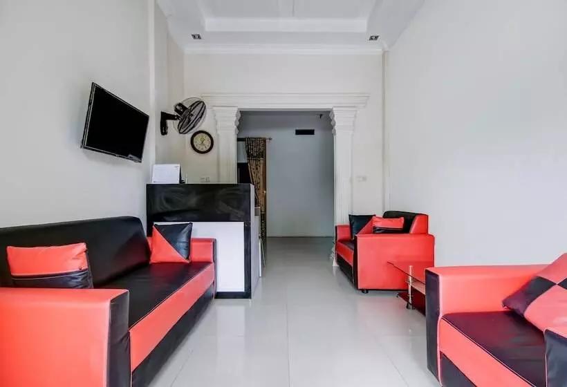 Hotelli Kost Syari'ah Panam By Oyo
